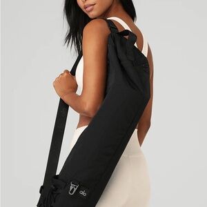 NWT Alo Yoga Mat Bag/ black